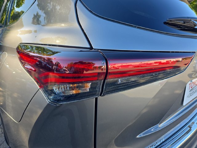 New 2026 Heavy Metal Toyota Platinum image 35