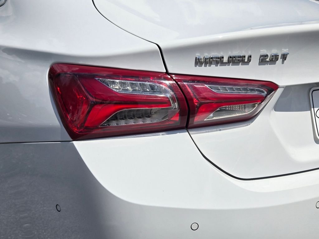 Used 2020 White Chevrolet Premier image 7