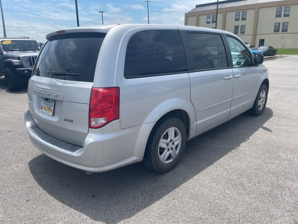 Used 2012 Silver Dodge SE/AVP image 5