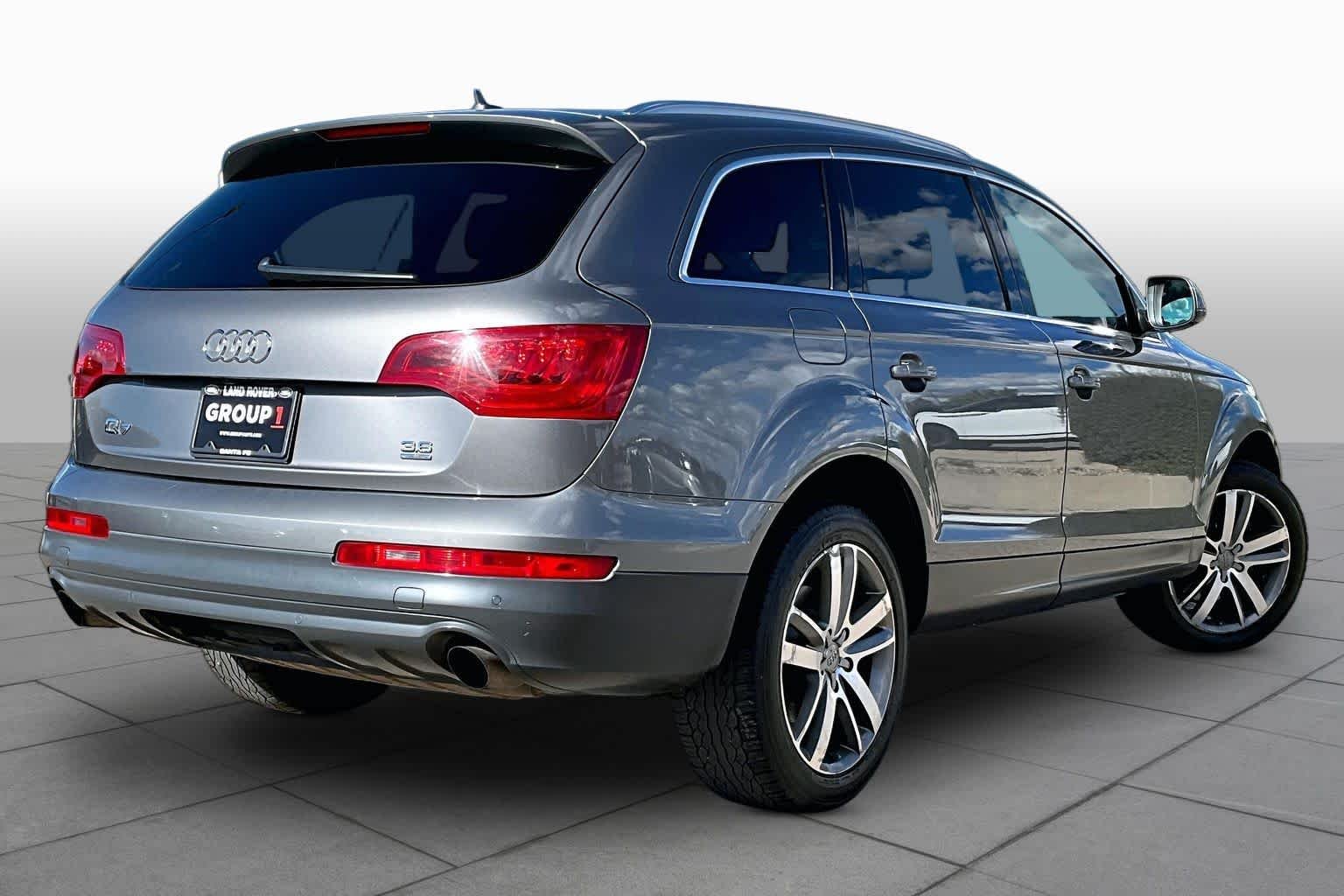 Used 2010 Graphite Gray Metallic Audi 3.6L Premium Plus image 12