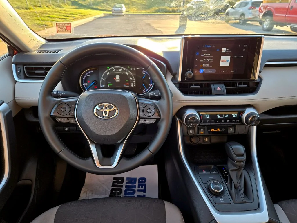 Used 2025 Red Toyota XLE image 17