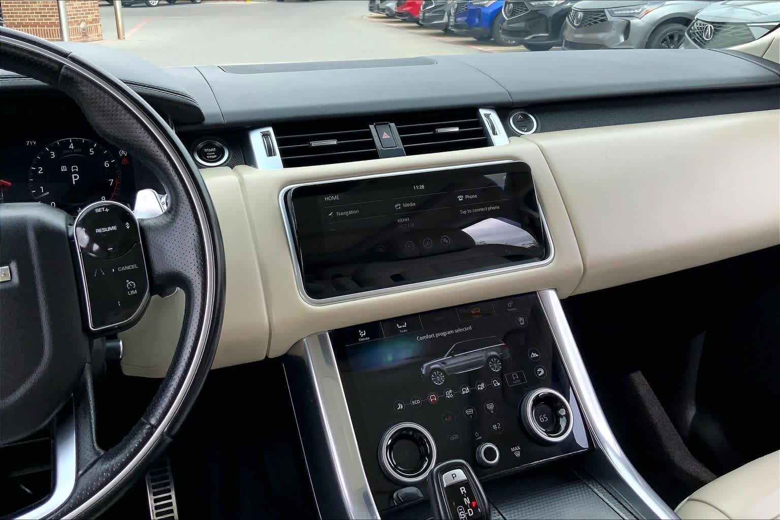 Used 2019 Meribel White Pearl Land Rover Dynamic image 7