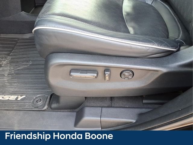 Used 2023 Black Honda Elite image 20