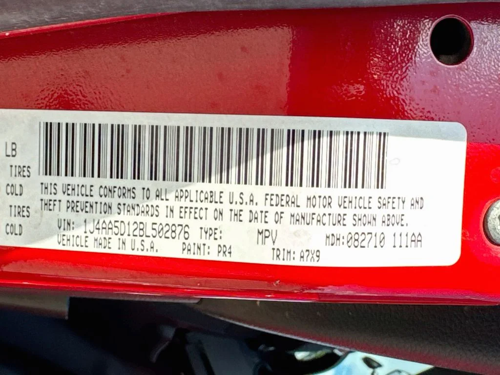 Used 2011 Red Jeep Sahara image 35