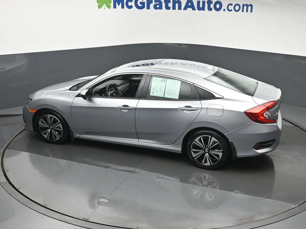 Used 2016 Silver Honda EX-T image 24