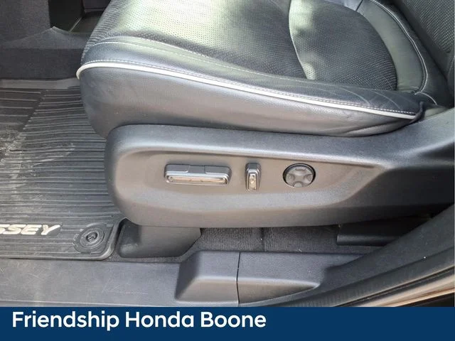 Used 2023 Black Honda Elite image 20