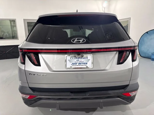 Used 2022 Silver Hyundai Limited image 7
