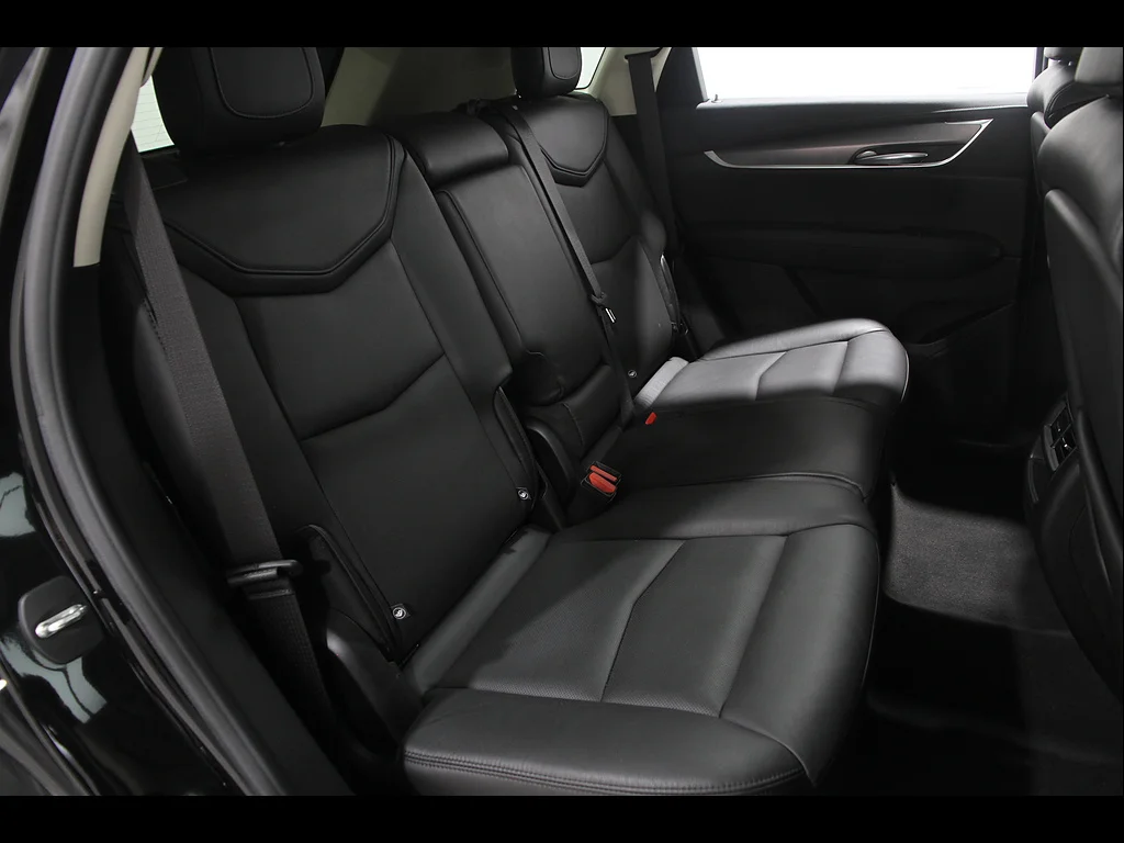 Used 2019 Stellar Black Metallic Cadillac Luxury image 20