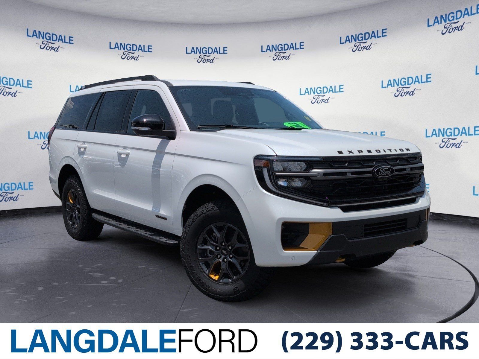 New 2026 Star White Metallic Tri-Coat Ford Tremor image 1