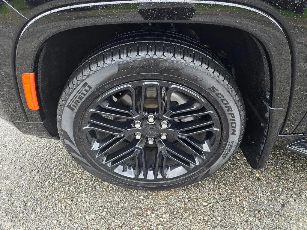 Used 2024 Black Jeep Series II image 12