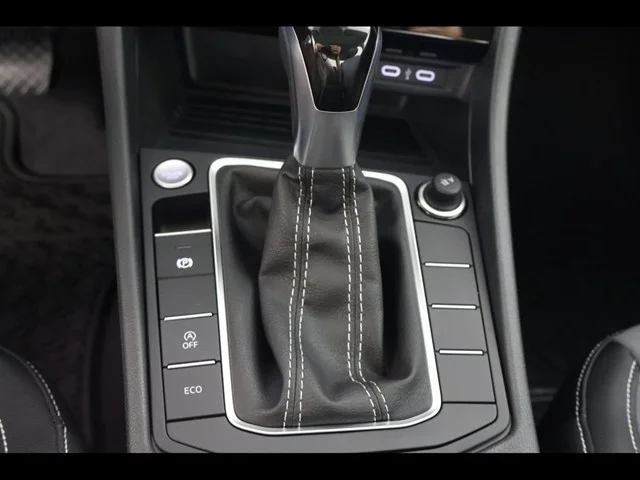 2025 Volkswagen Jetta SE - Photo 15