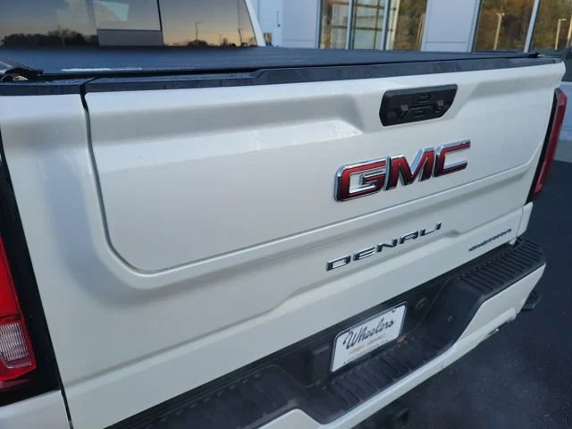 Used 2025 White Frost Tricoat GMC Denali image 43
