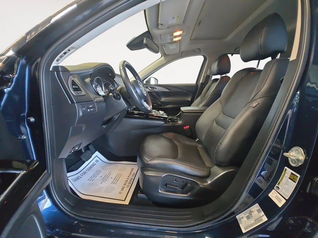 Used 2022 Blue Mazda Touring image 11