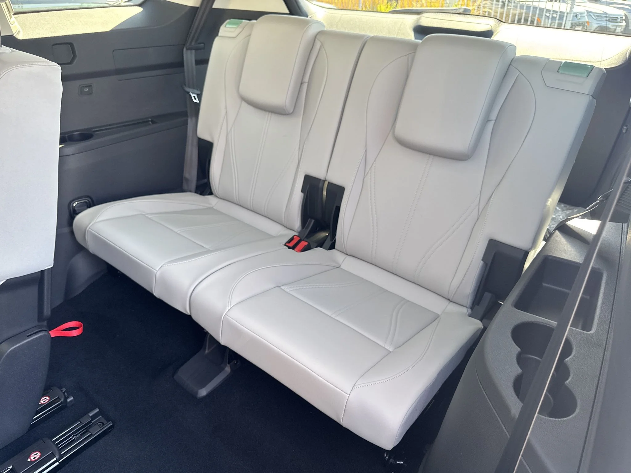 New 2027 Pure Gray Volkswagen SE w/Technology image 32