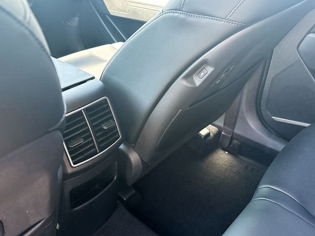 New 2026 Wolf Gray Kia EX image 24