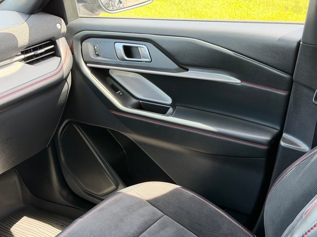 Used 2025 Black Ford ST image 33