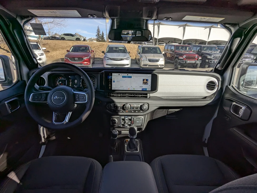 New 2026 White Jeep Sahara - - 4x4 - 12.3 inch display - Blind Spot Mon - Body Color 3 Piece HT - & More! image 23