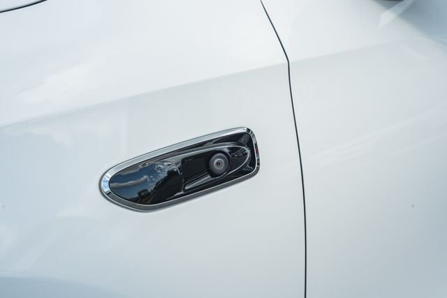 New 2027 Polar White Mercedes-Benz  image 13