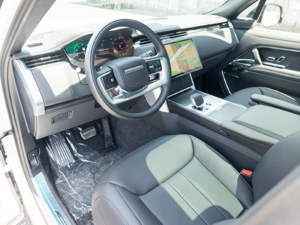 New 2026 White Land Rover SE image 11