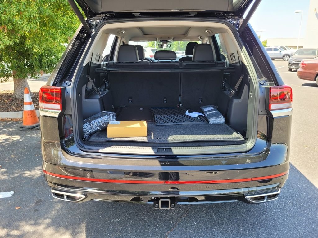 2025 Volkswagen Atlas SEL Premium R-Line - Photo 27