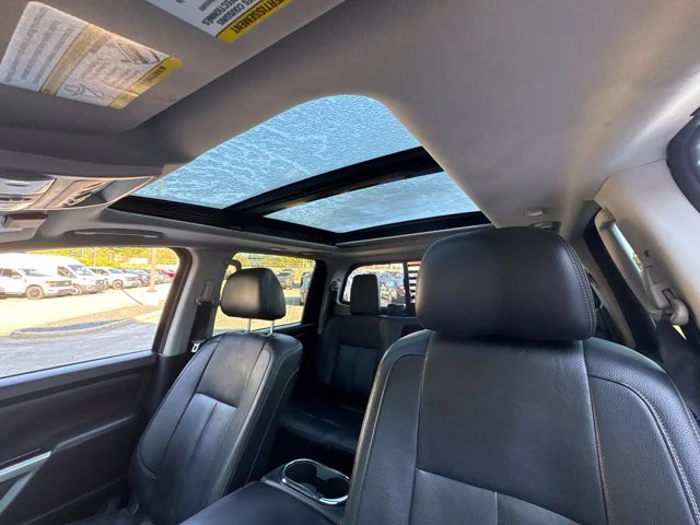 Used 2020 Gun Metallic Nissan SL image 16