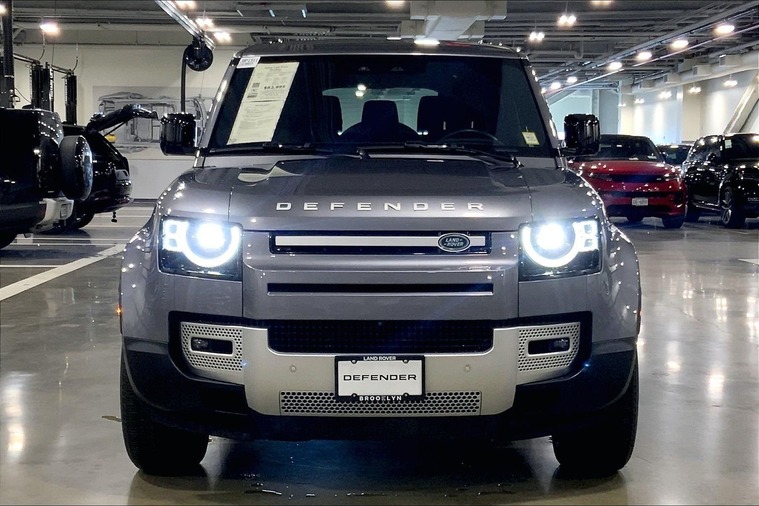 Used 2023 Eiger Gray Metallic Land Rover SE image 3