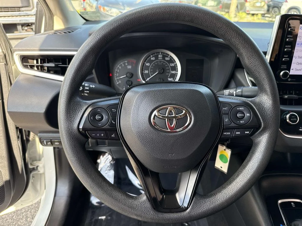 Used 2021 White Toyota LE image 39