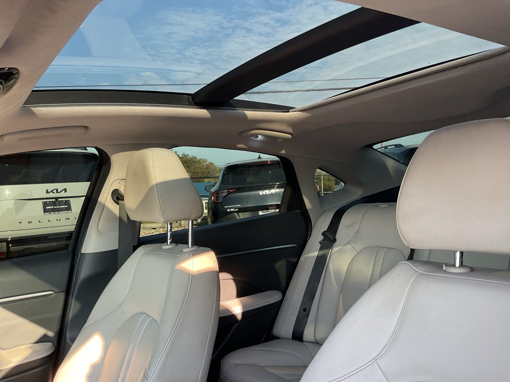 Used 2023 Onyx Black Hyundai Limited image 18