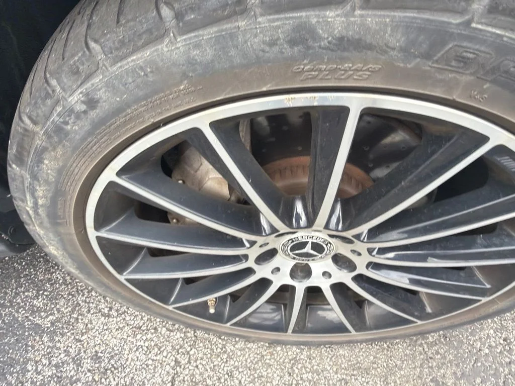 Used 2019  Mercedes-Benz GLC 300 image 6