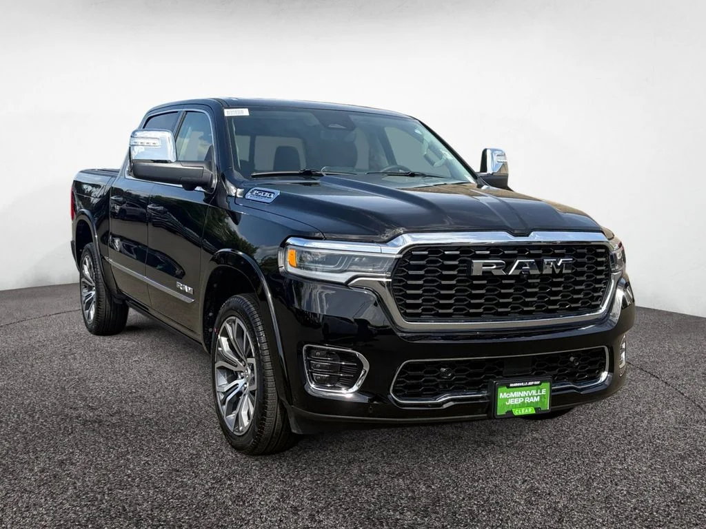 New 2026 Diamond Black Crystal Pearl-Coat Exterior Paint RAM Tungsten image 7