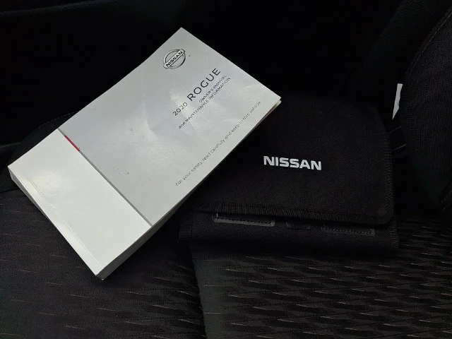 Used 2020 White Nissan SV image 25