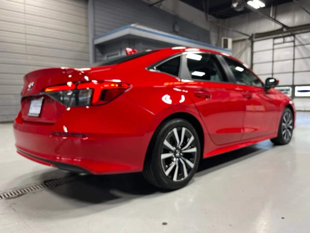 Used 2023 Rallye Red Honda EX image 7