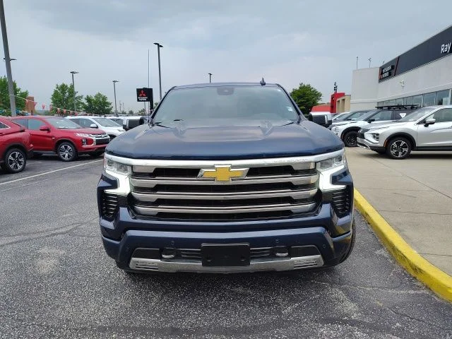 Used 2023 Blue Chevrolet High Country image 2