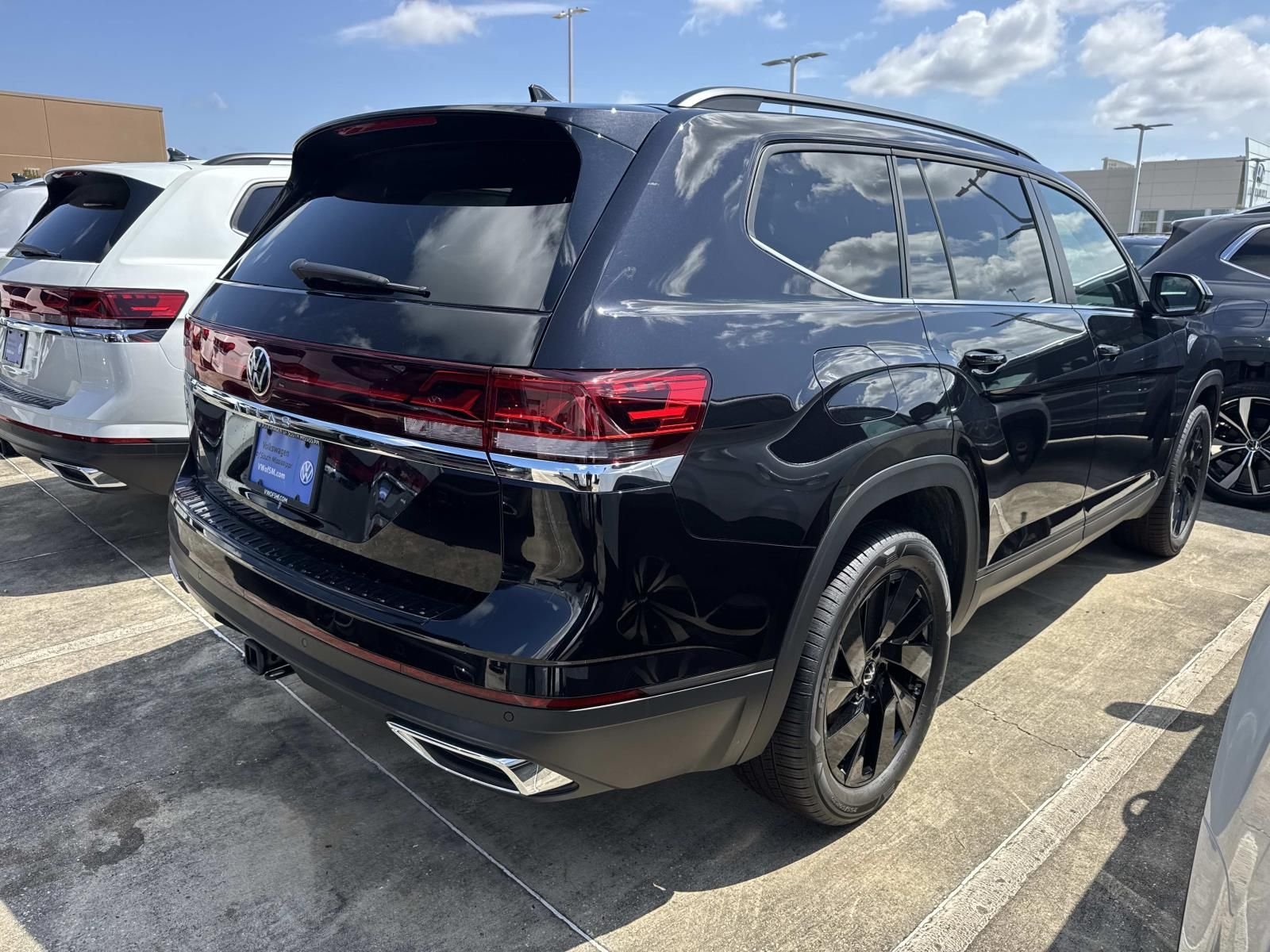 New 2026 Black Volkswagen SE w/Technology image 4