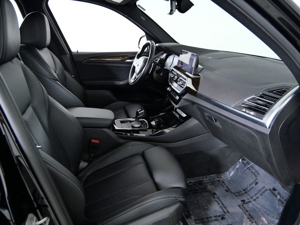 Used 2022 Black BMW xDrive30i image 20