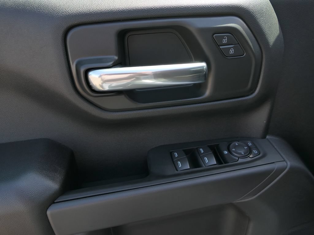2026 Chevrolet Silverado 1500 Custom - Photo 15