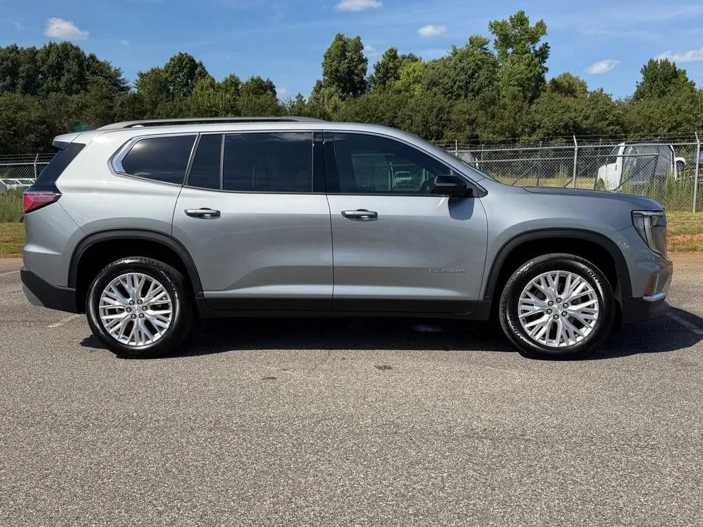 New 2026 Sterling Metallic GMC Elevation image 27
