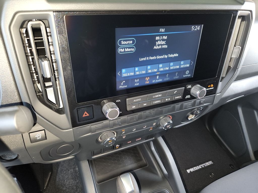 New 2026 White Nissan S King Cab image 14