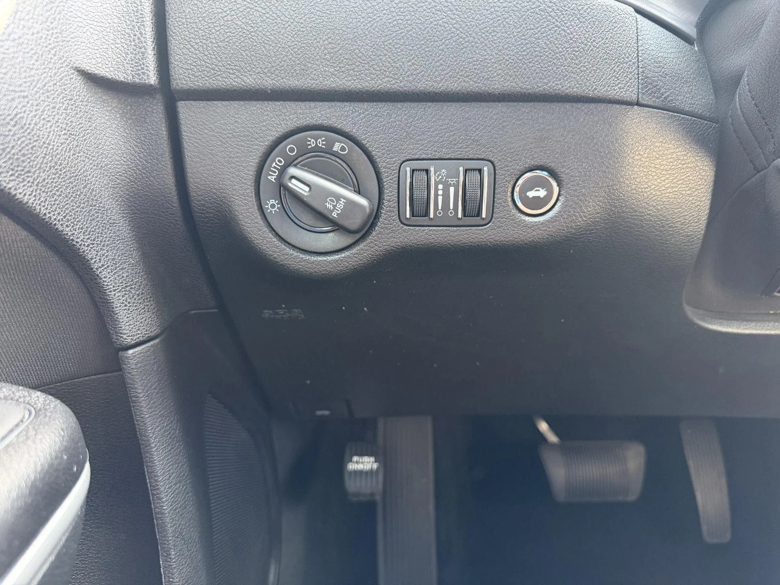 Used 2023 White Knuckle Clearcoat Dodge Scat Pack image 16