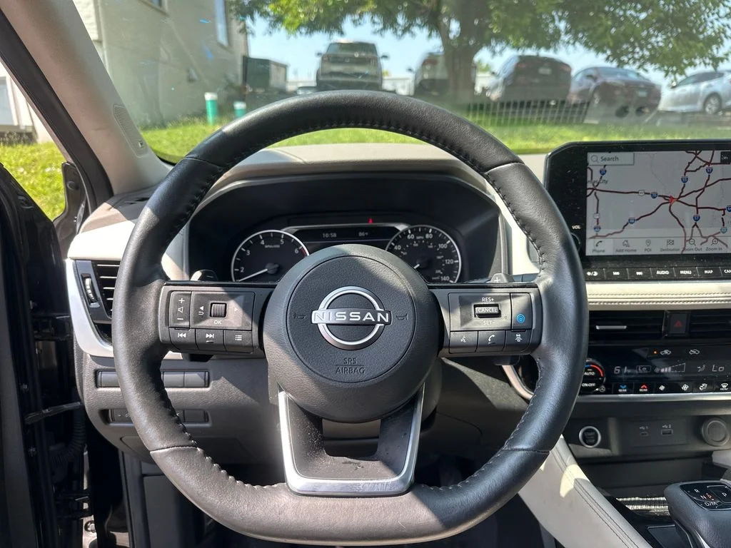 Used 2023 Black Nissan SL image 43