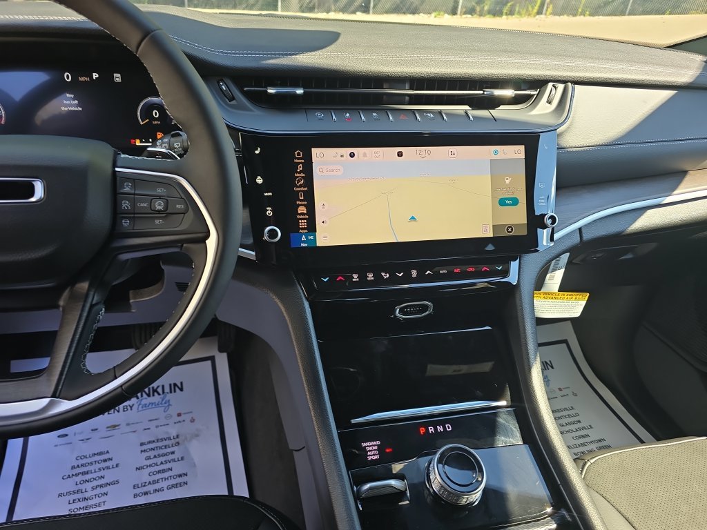 New 2027 Gray Jeep Laredo Altitude image 19