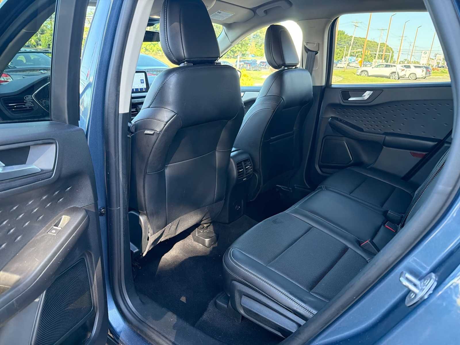 Used 2020 Blue Metallic Ford SEL image 12