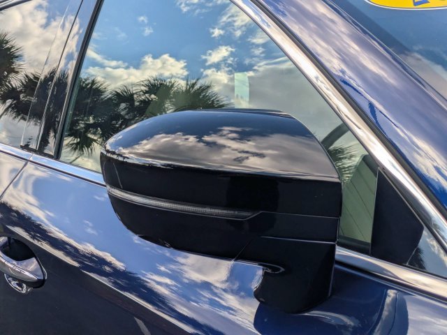 Used 2025 Blue INFINITI LUXE image 10