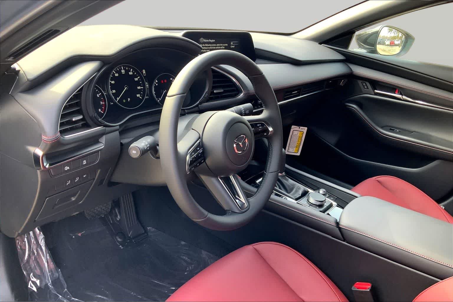 2026 Mazda Mazda3 Carbon Edition - Photo 8