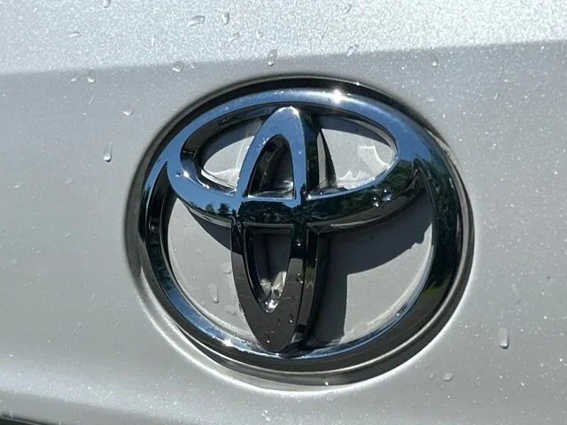 Used 2022 Beige Toyota XLE image 14