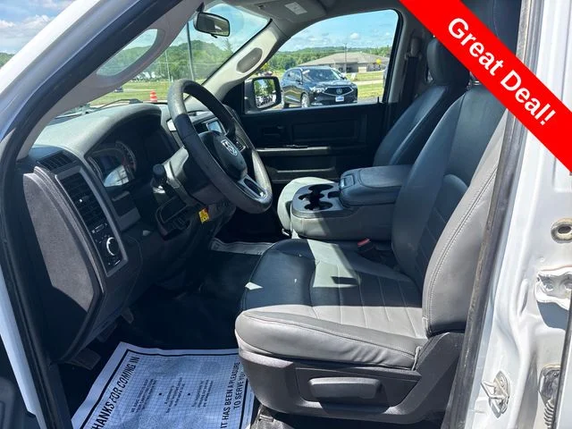 Used 2017 Bright White Clearcoat Ram Tradesman image 13