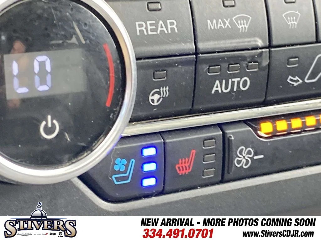 Used 2020 Black Ford Limited image 27