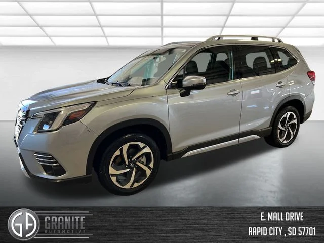 2024 Subaru Forester Touring's photo