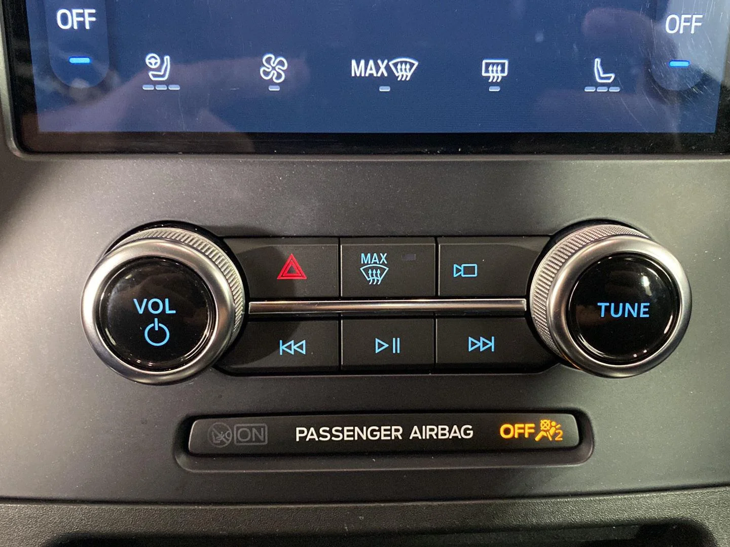 Used 2023 Agate Black Ford SEL image 5
