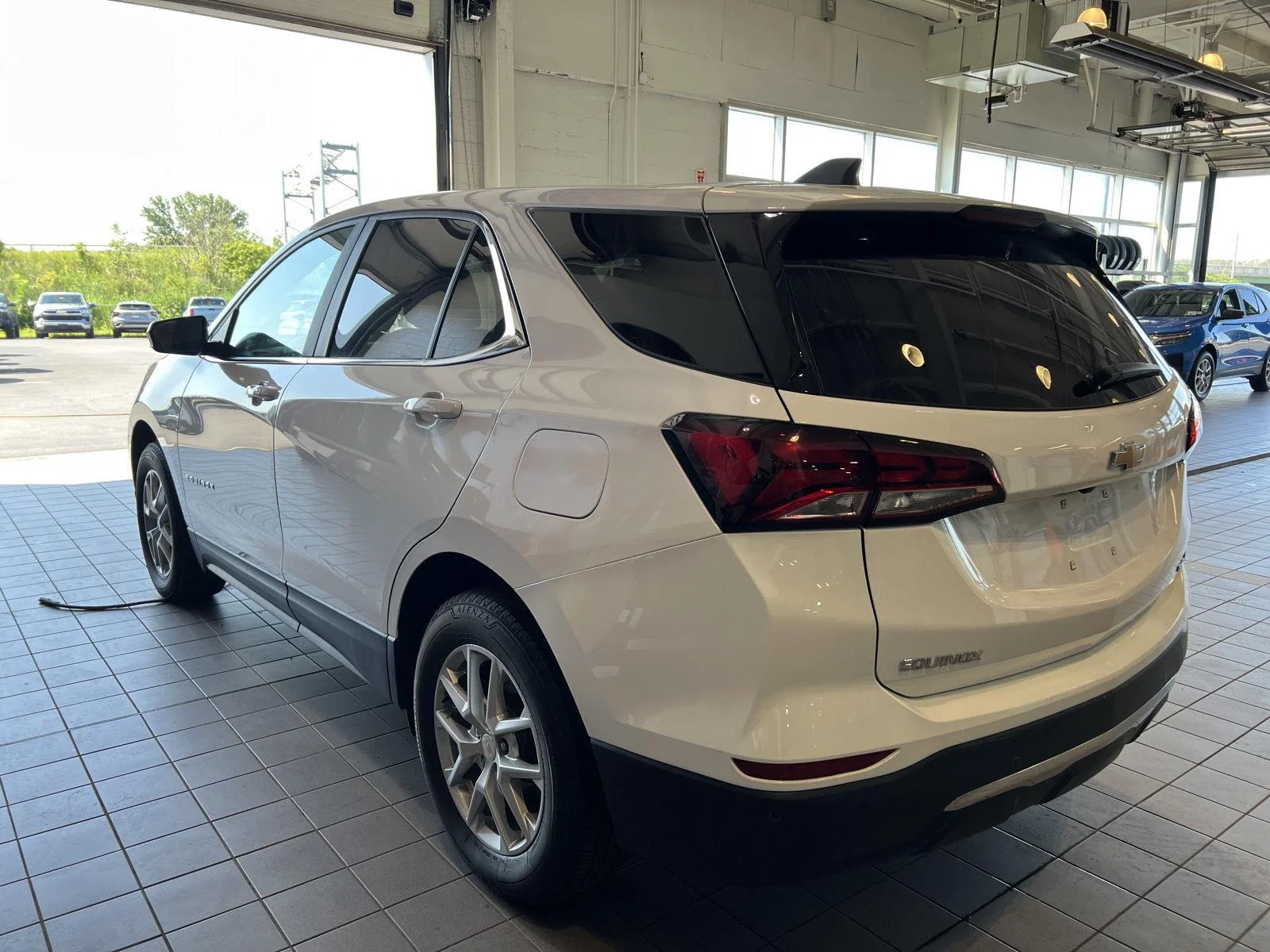 Used 2024 Summit White Chevrolet LT image 7